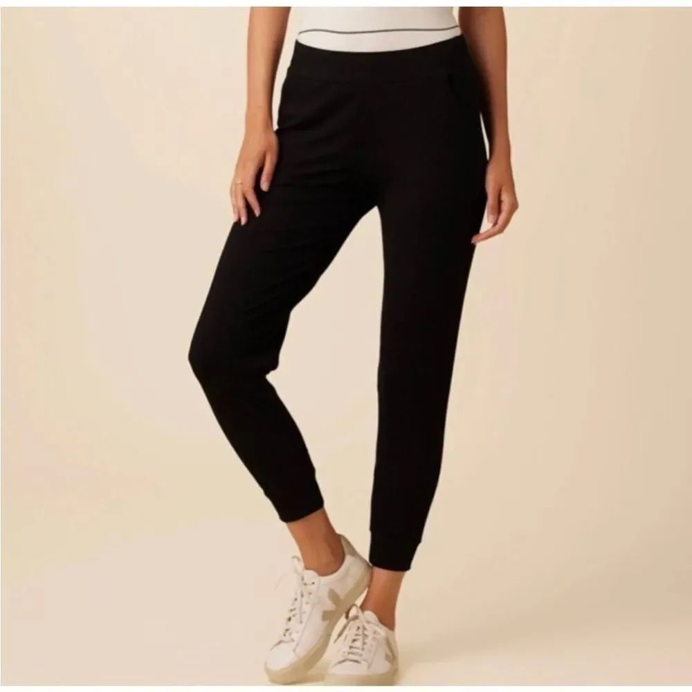 Amour Vert Black Ribbed Modal Jogger Pants